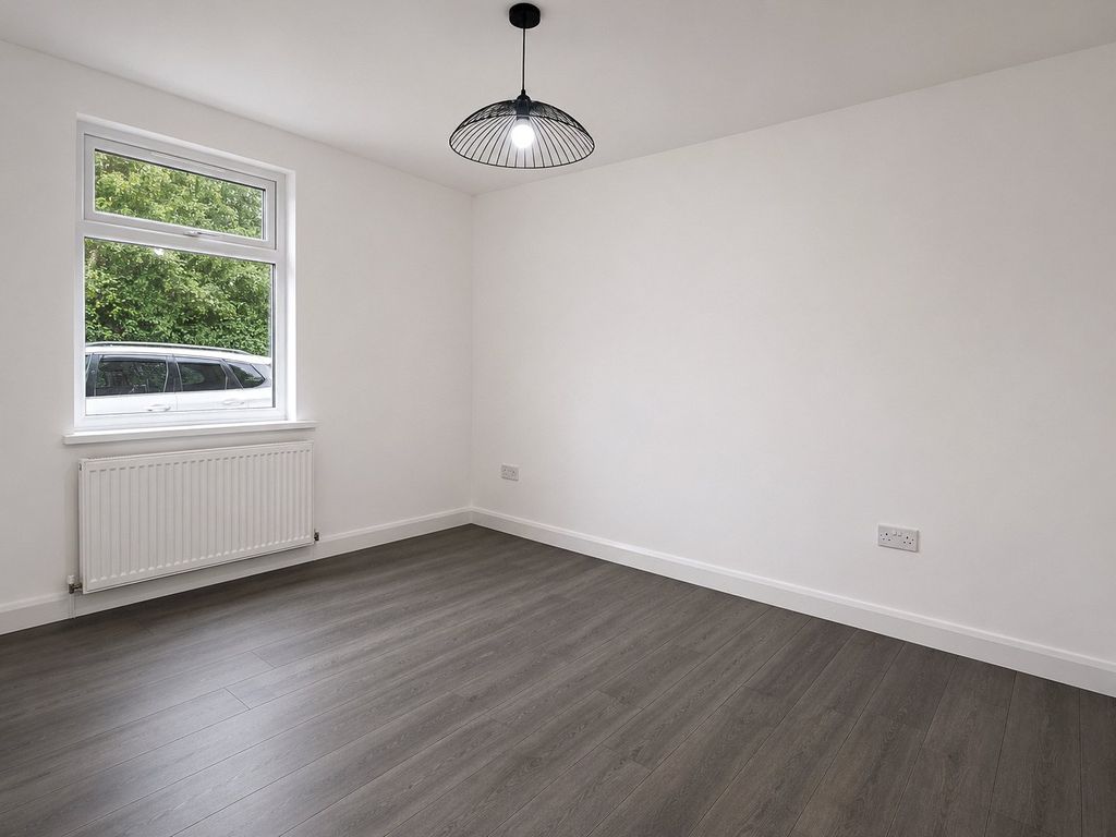 Property photo 2 of 11 Picture No. 03