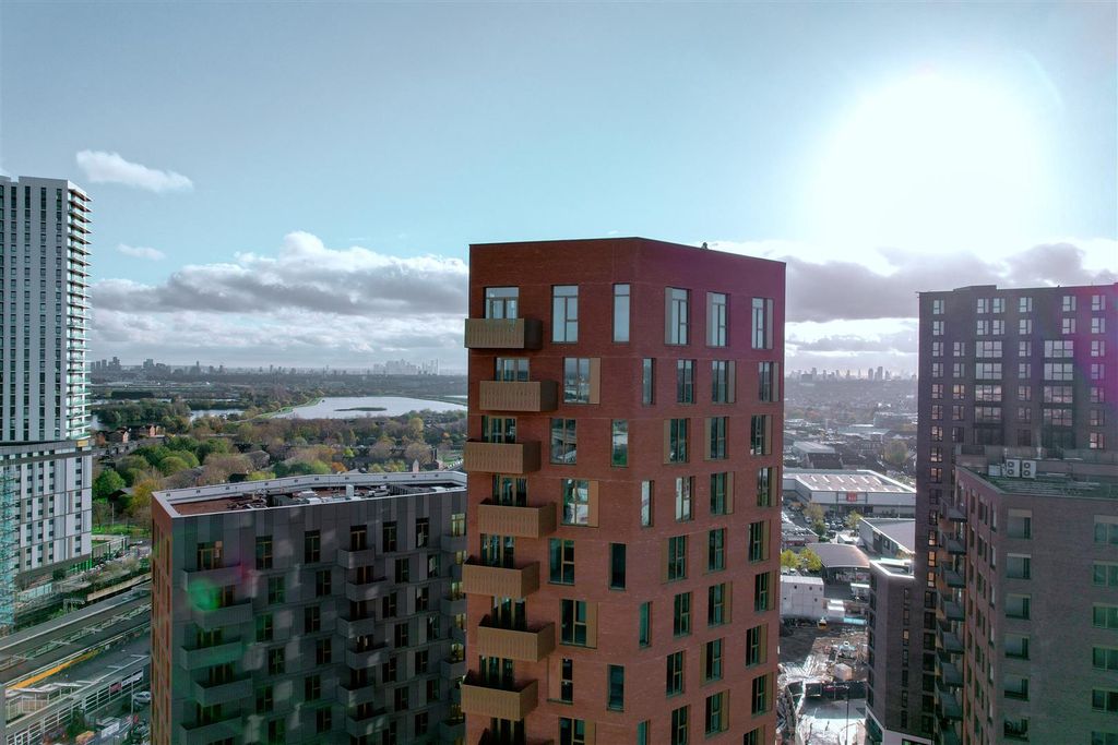 Property photo 2 of 13 Dji_Fly_20221122_131908_441_1669209913701_Photo.Jp