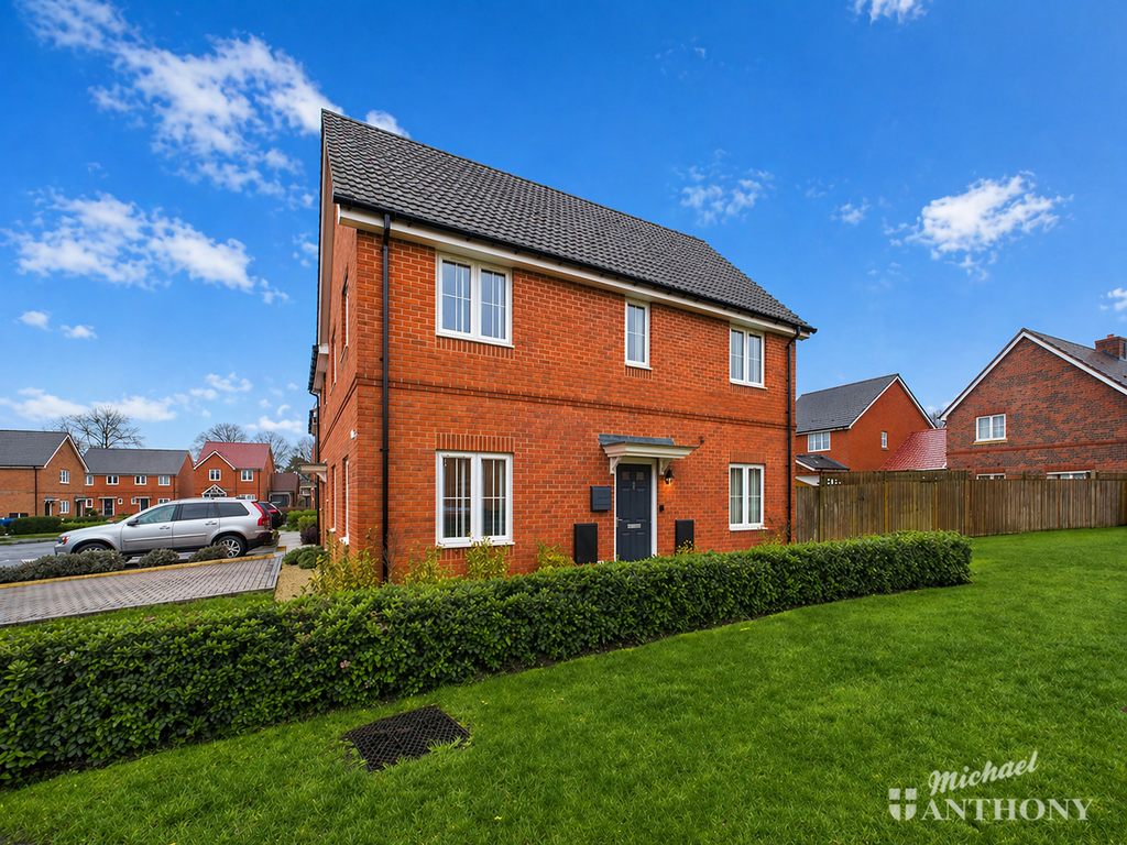 Property photo 1 of 16 36499A61-185A-4354-Be0E-25cd636Be0dc