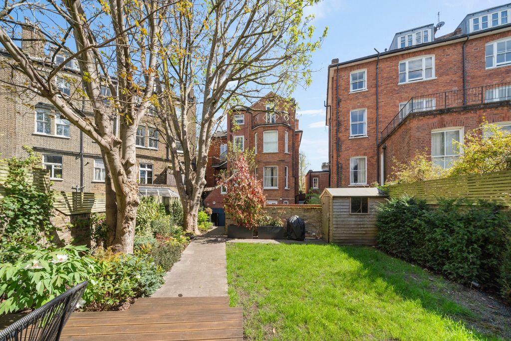 Property photo 2 of 13 4244464