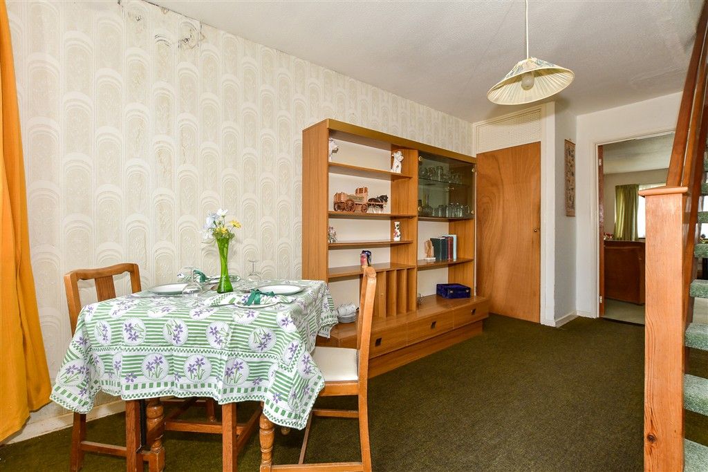 Property photo 3 of 13 Dining Area