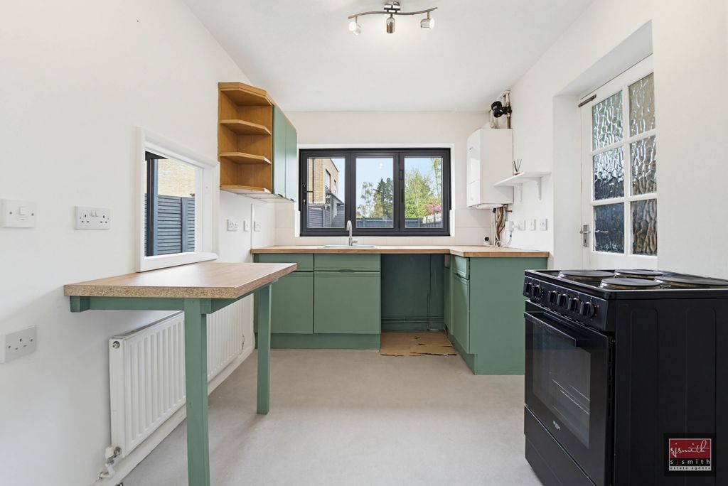 Property photo 3 of 16 Dsc04853