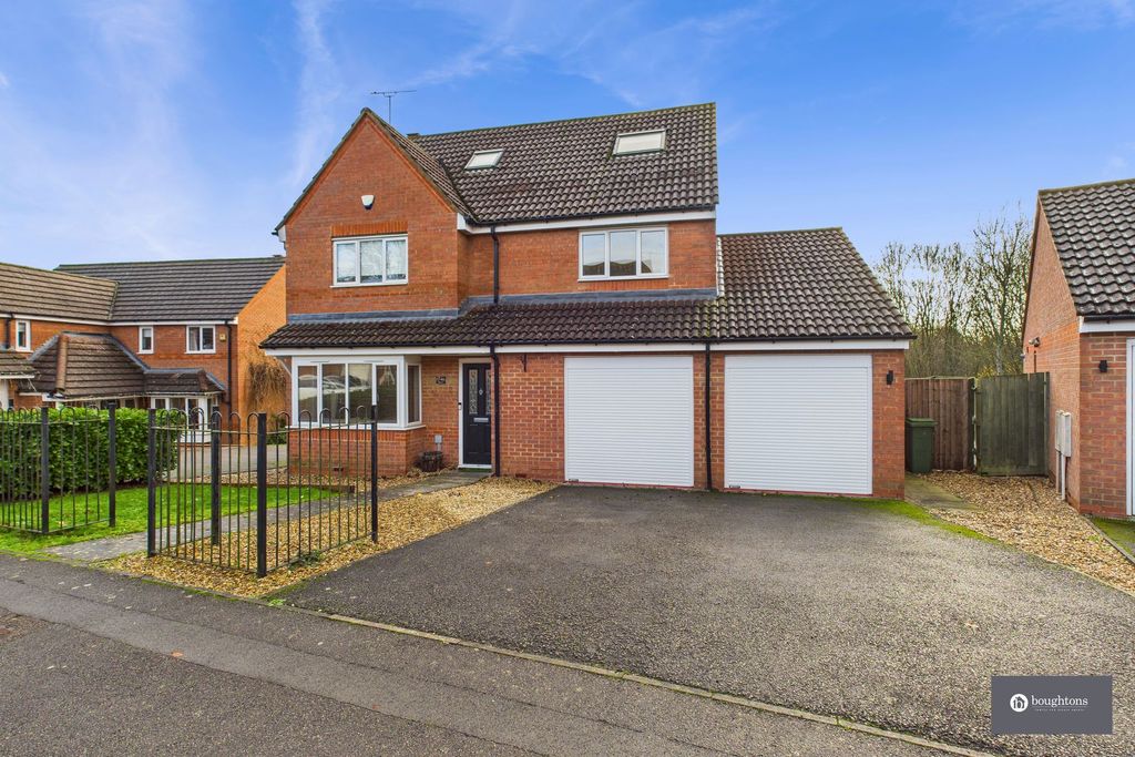 Property photo 1 of 34