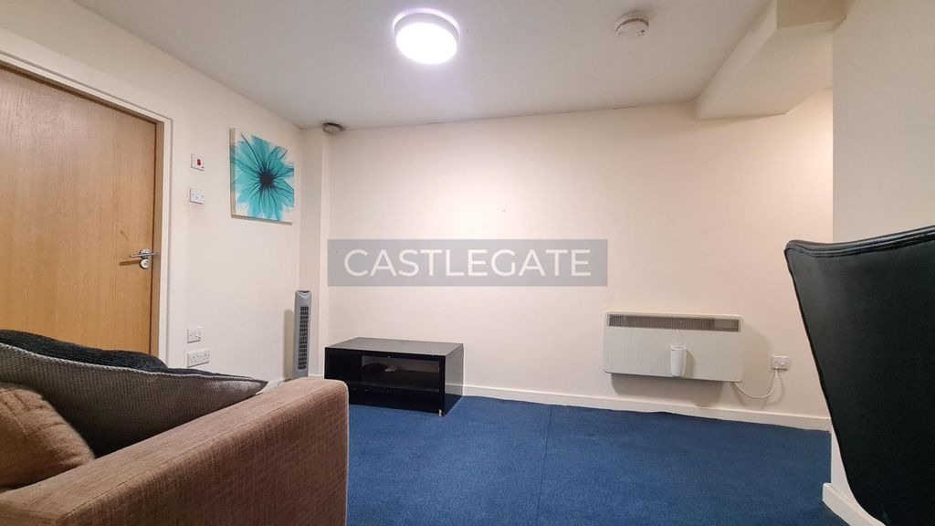 Property photo 2 of 15 Flat 28, 13-17 Chancery Lane, Huddersfield, HD1 2Dr (4)