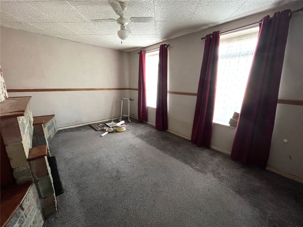 Property photo 3 of 14 Picture No. 05