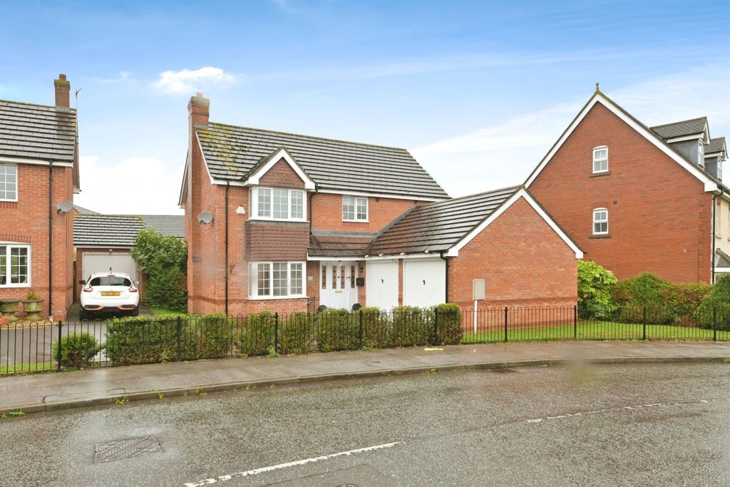 Property photo 1 of 17