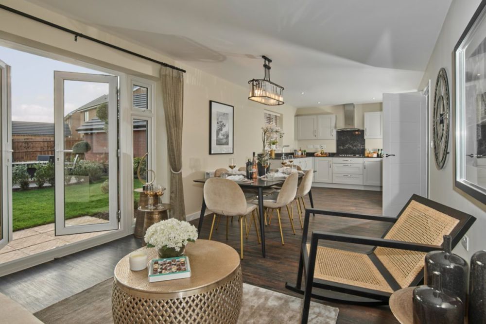 Property photo 1 of 10 Crown Meadows The Buckingham