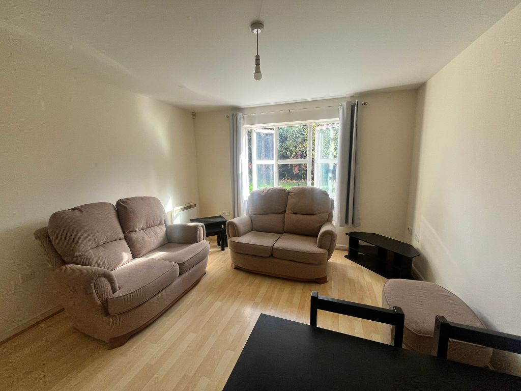 Property photo 3 of 8