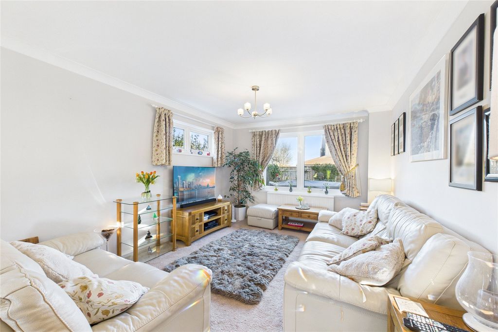 Property photo 3 of 18 Picture No. 11