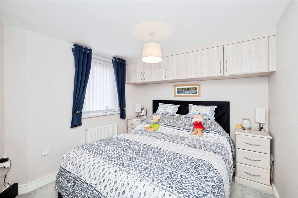 Property photo 3 of 13 Picture No. 11