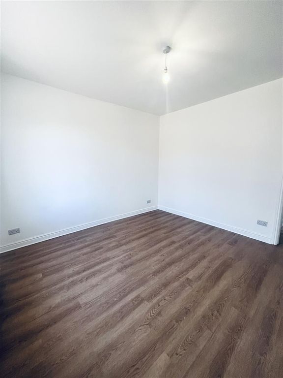 Property photo 3 of 17 Img_E2359.Jpg