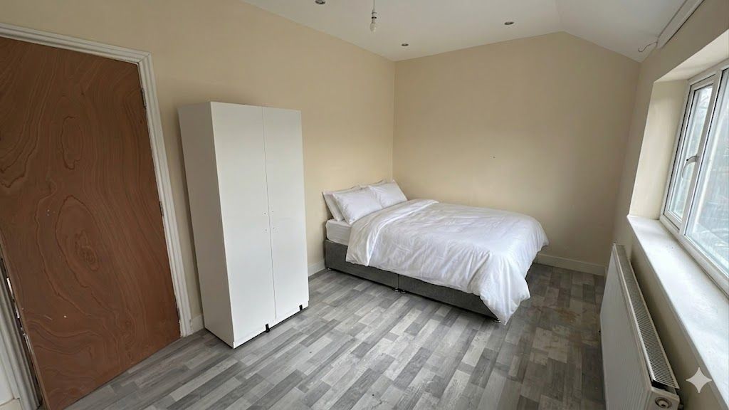 Property photo 2 of 3