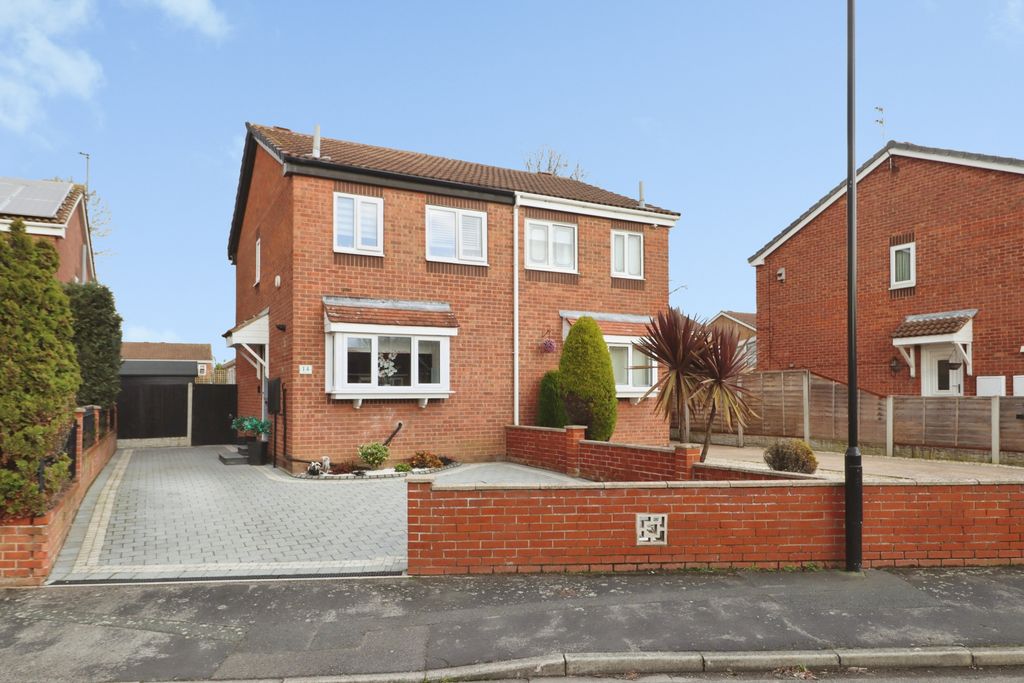 Property photo 1 of 13