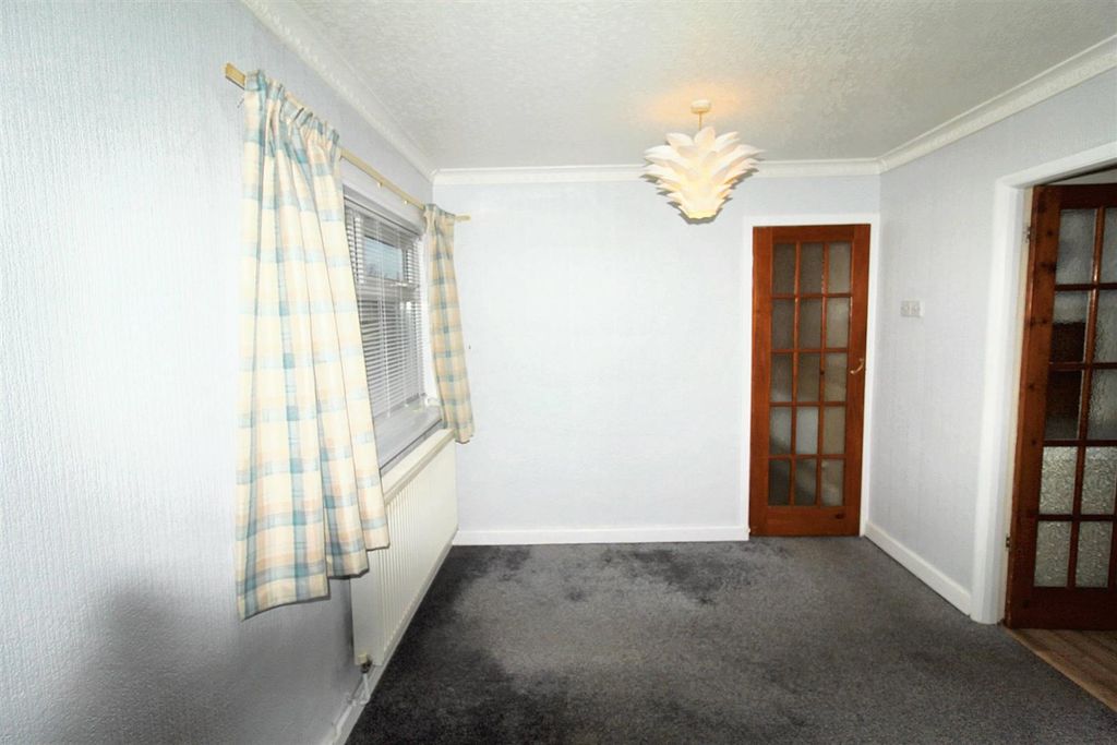 Property photo 2 of 12 Dining Room 2.Jpg