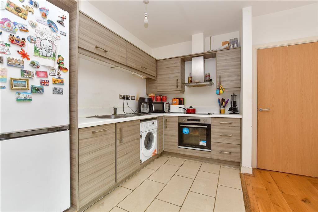 Property photo 3 of 6 Lounge / Kitchen / Diner