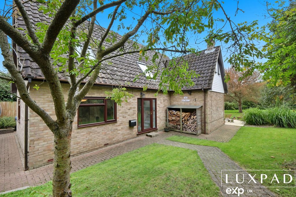 Property photo 3 of 37