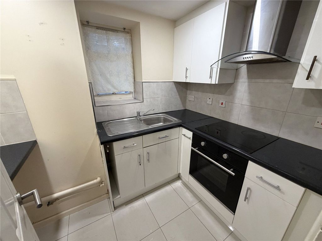 Property photo 3 of 15 Picture No. 31