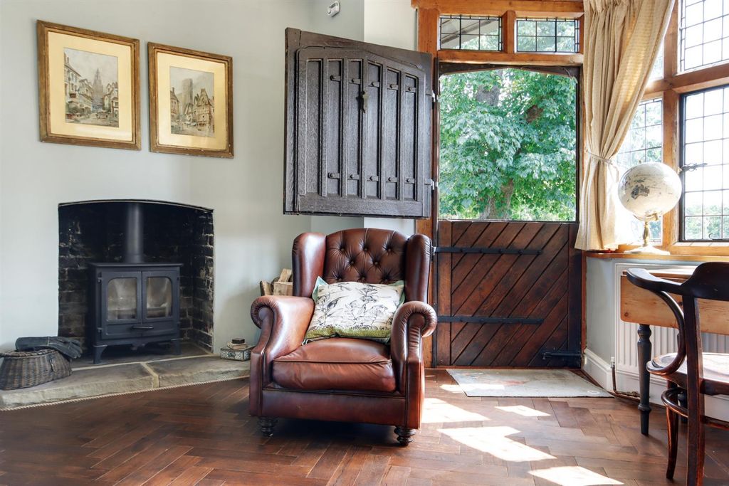 Property photo 3 of 19 61186_025.Jpg