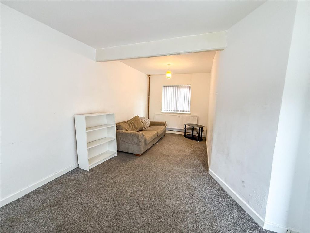 Property photo 2 of 7 Img_0530.Hfzdl.Jpg