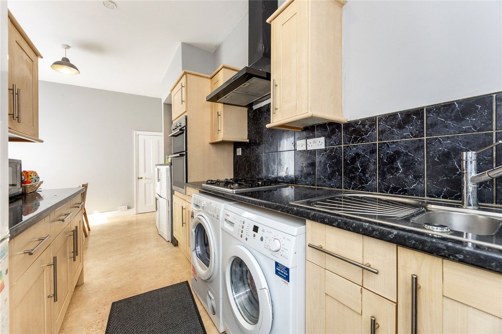 Property photo 3 of 12 Picture No. 09