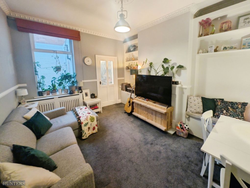 Property photo 3 of 12 Living/Dining Room