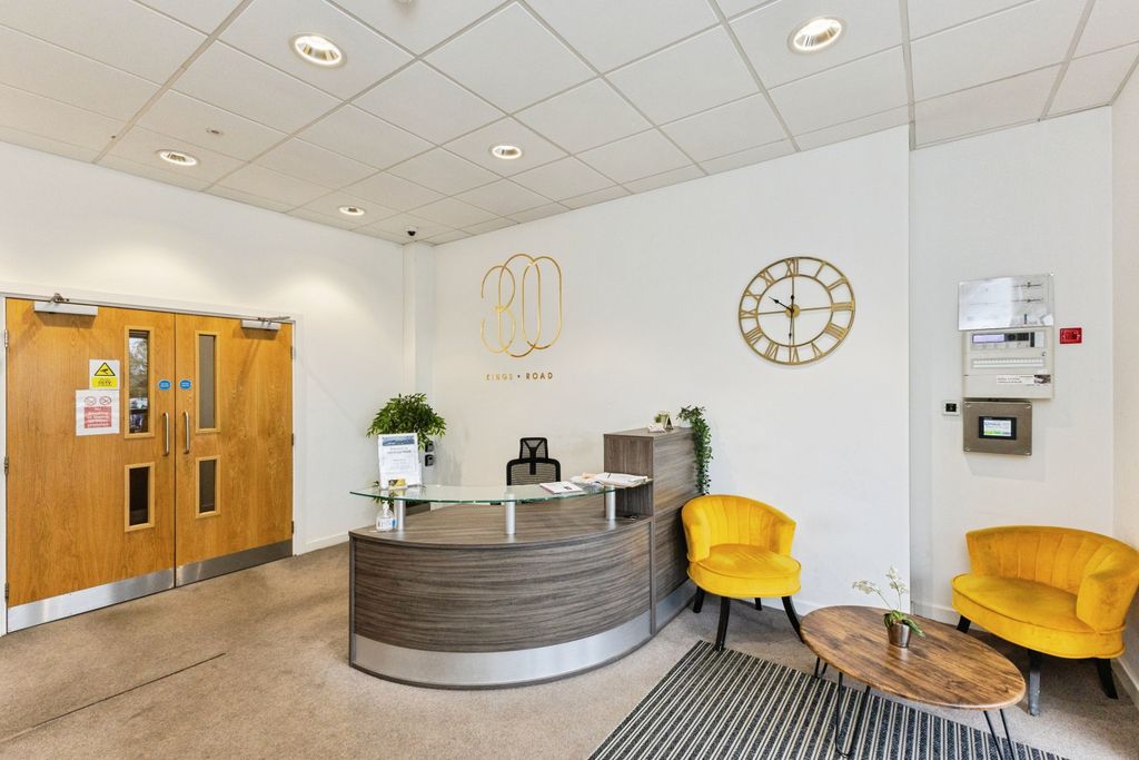 Property photo 2 of 20