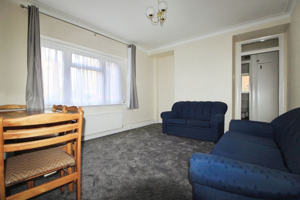 Property photo 2 of 12 Gallery