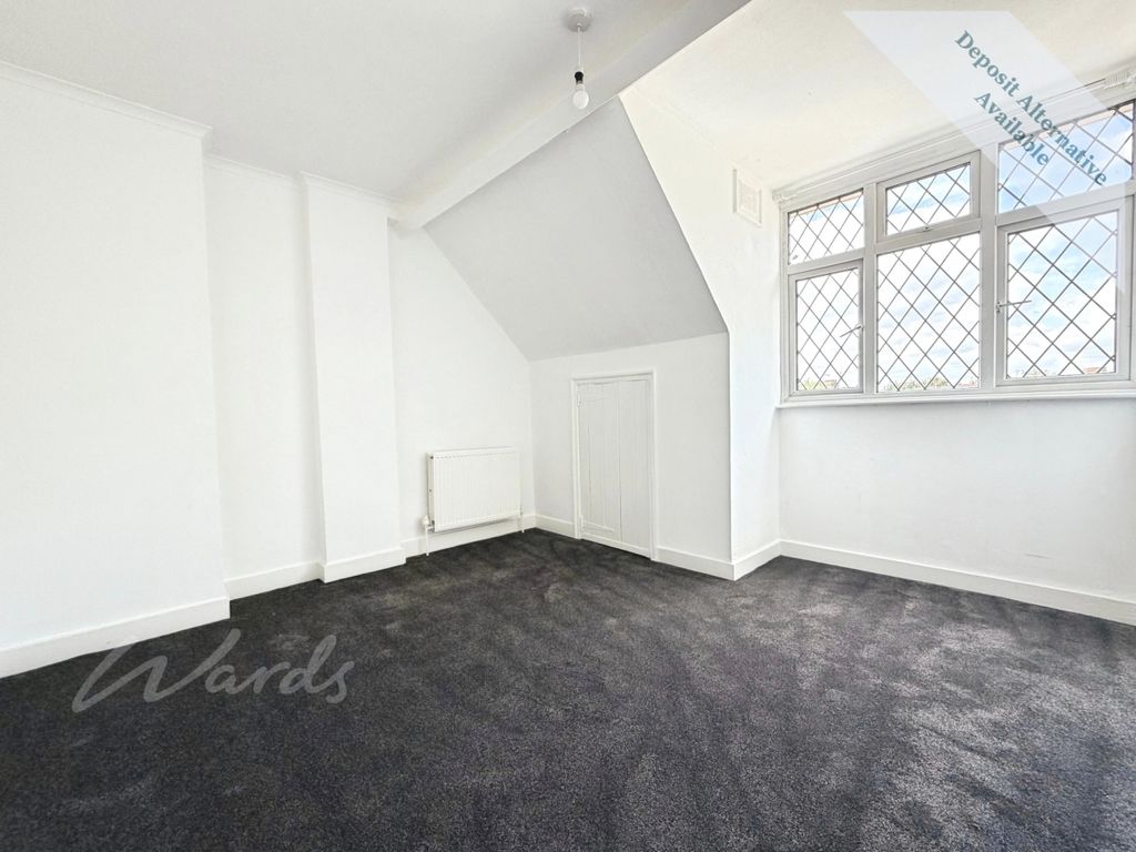 Property photo 3 of 7 Bedroom 1