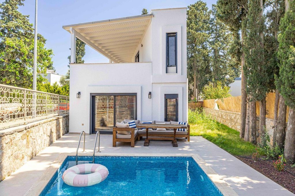 Property photo 3 of 23 Newly Built Bodrum Villa For Sale In Central Gumusluk - Fully Furnished Home