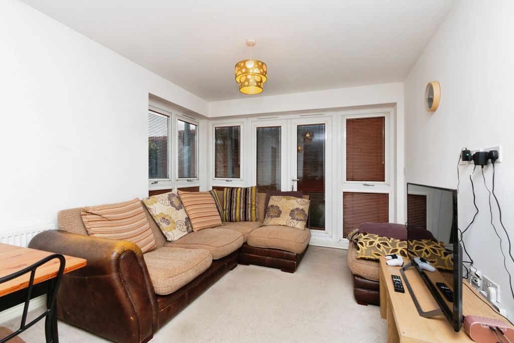 Property photo 3 of 17 Photography