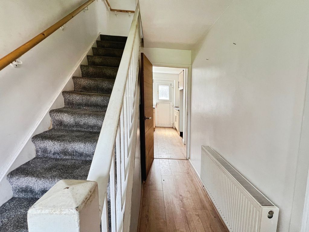 Property photo 2 of 12 Hallway