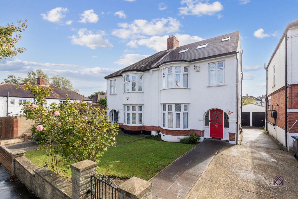 Property photo 1 of 30