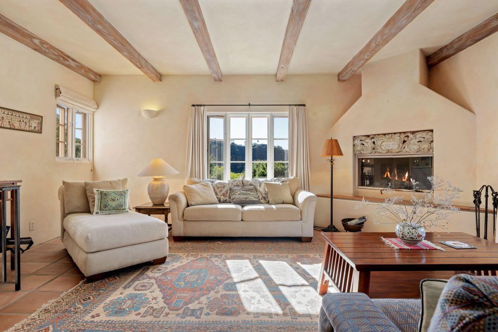 Property photo 3 of 10 <Alttext/>