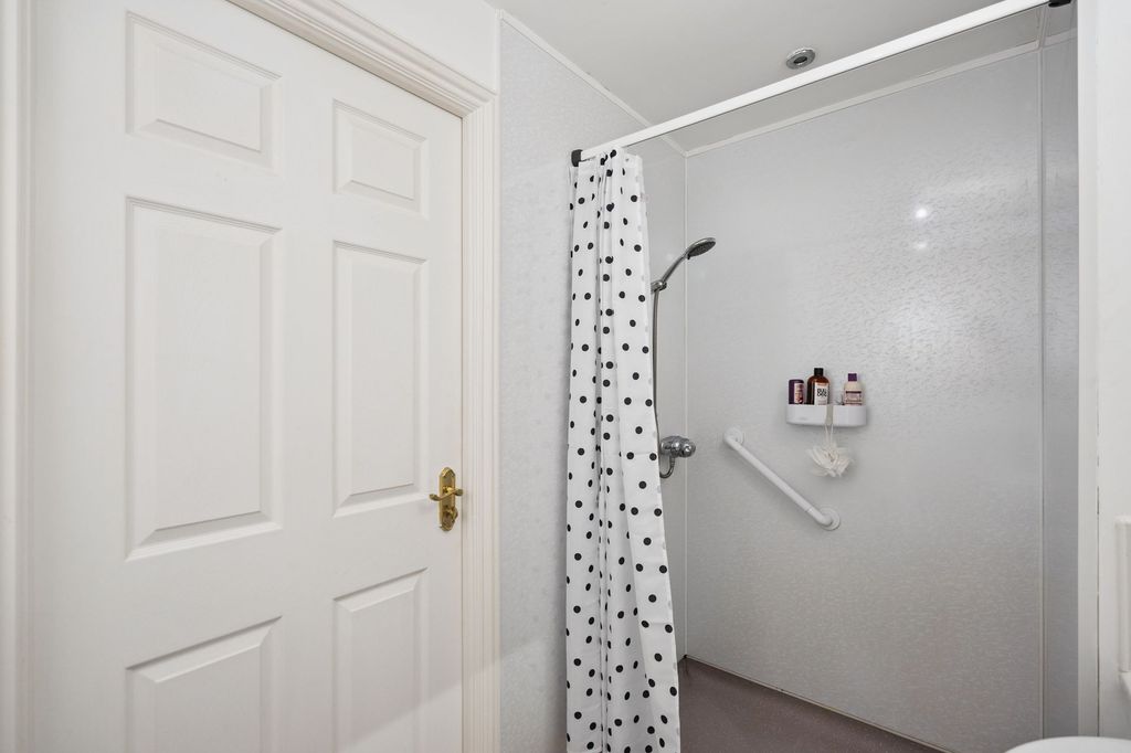 Additional image 10 of 2 bed flat for sale3 Blenheim Court, Stirling FK9