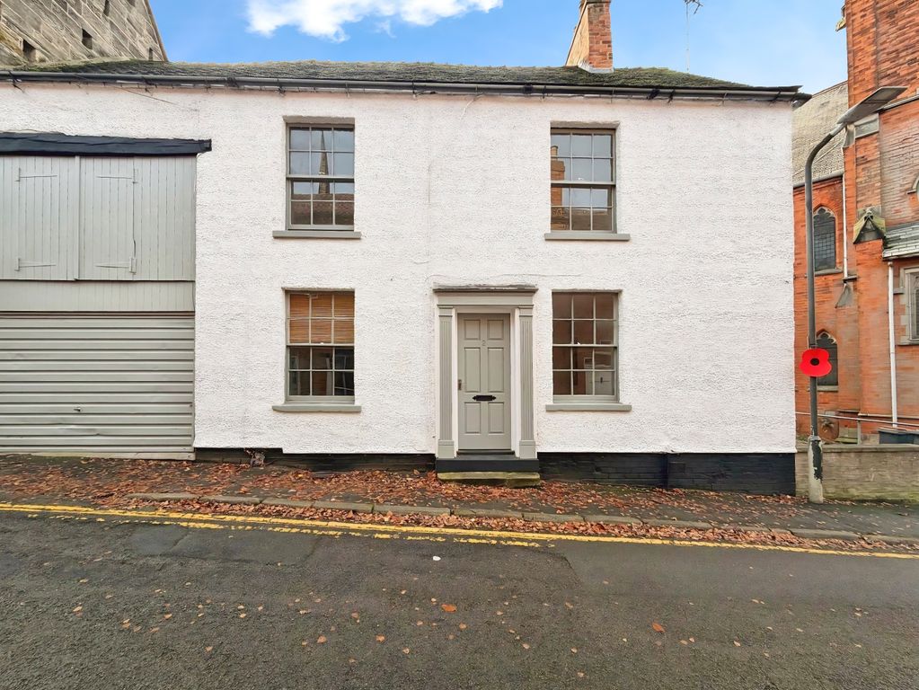 Property photo 2 of 18