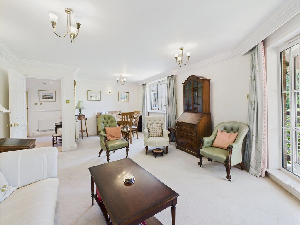 Property photo 2 of 15 Sitting Room