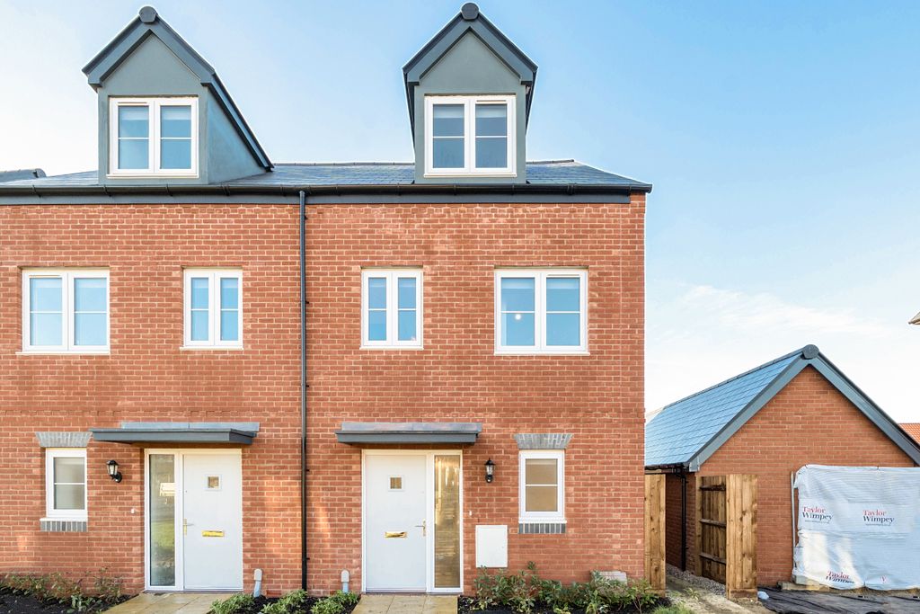 Property photo 1 of 16 Front