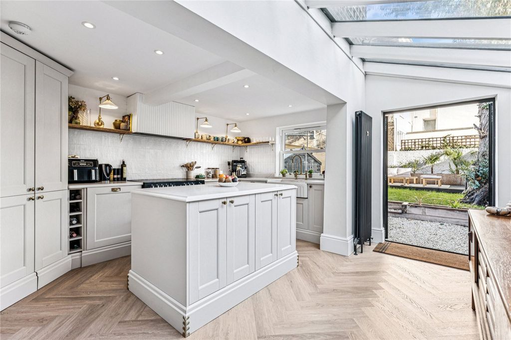 Property photo 3 of 12 Picture No. 38