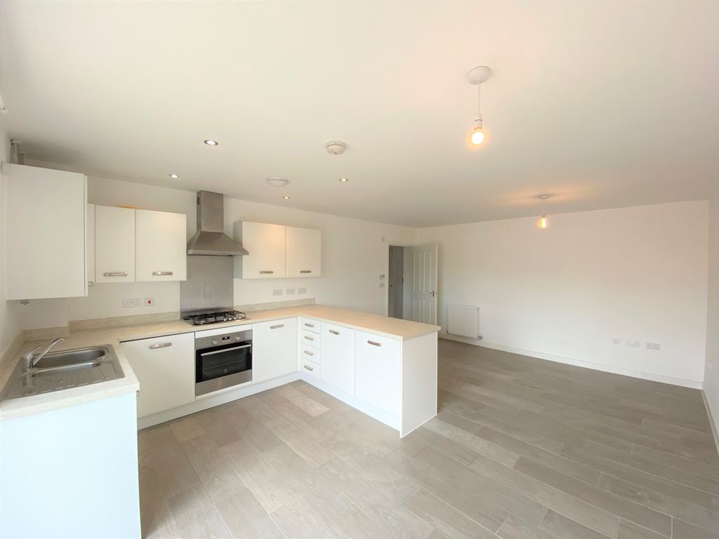 Property photo 2 of 6 Living Room