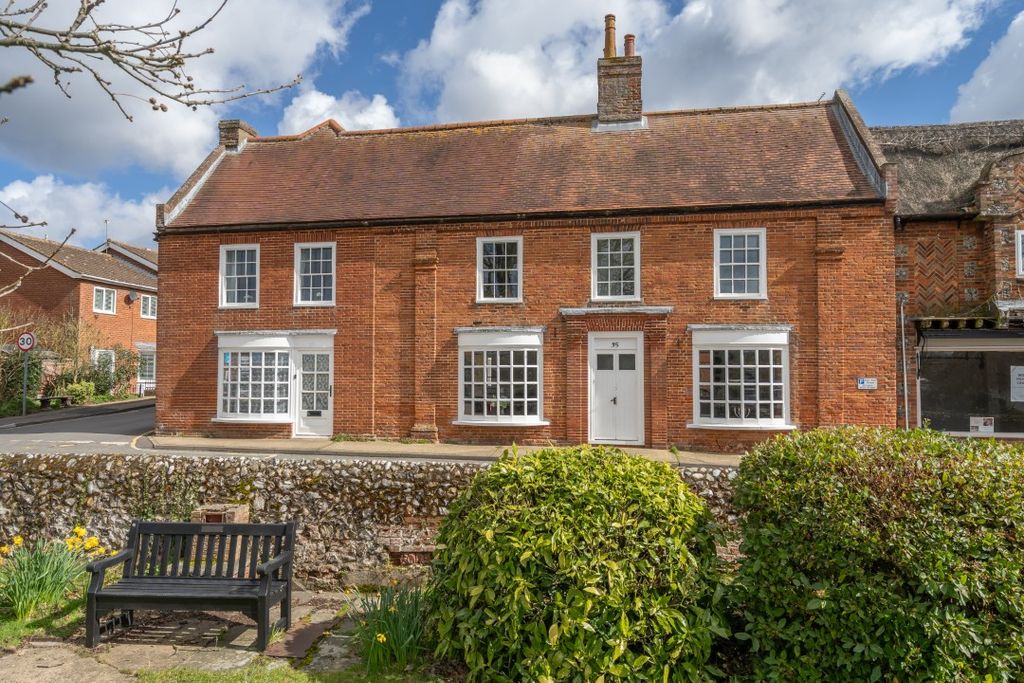 Property photo 1 of 33