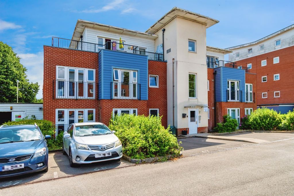 Property photo 1 of 7