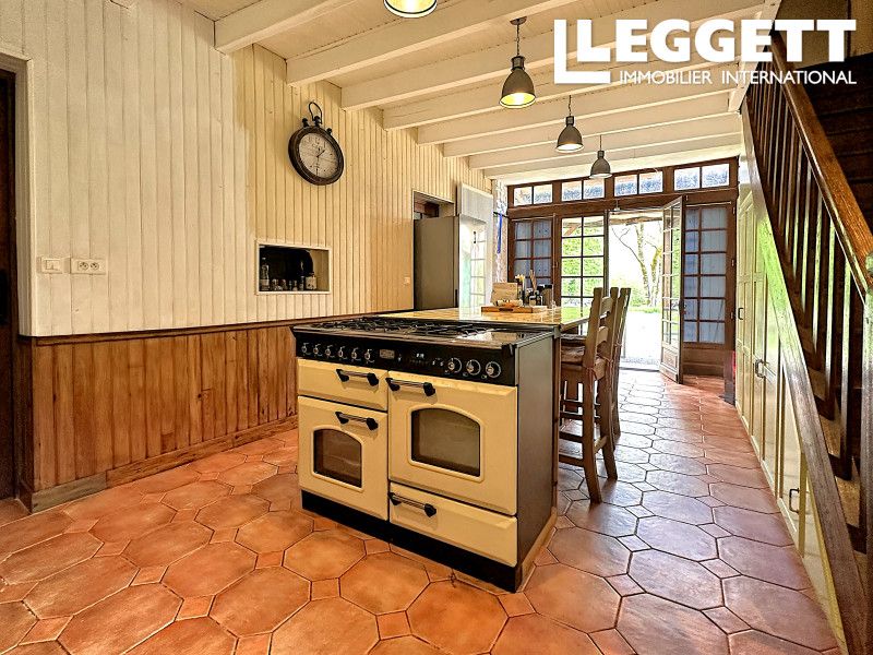 Property photo 3 of 10