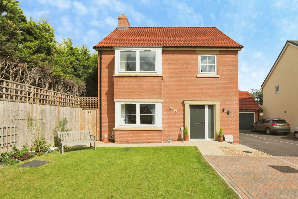 Property photo 1 of 20