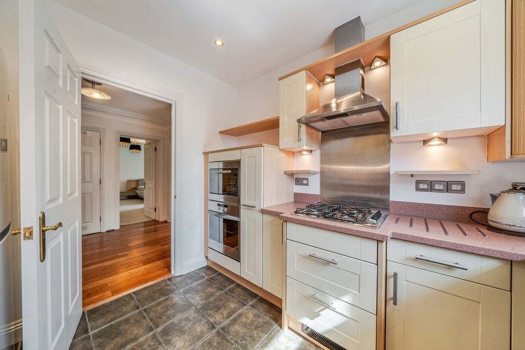 Property photo 3 of 13 1453182-21-69F216...