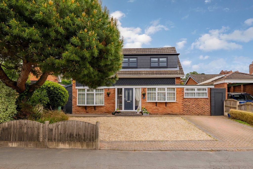 Property photo 1 of 36