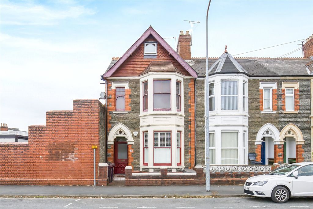 Property photo 1 of 32 Picture No. 02