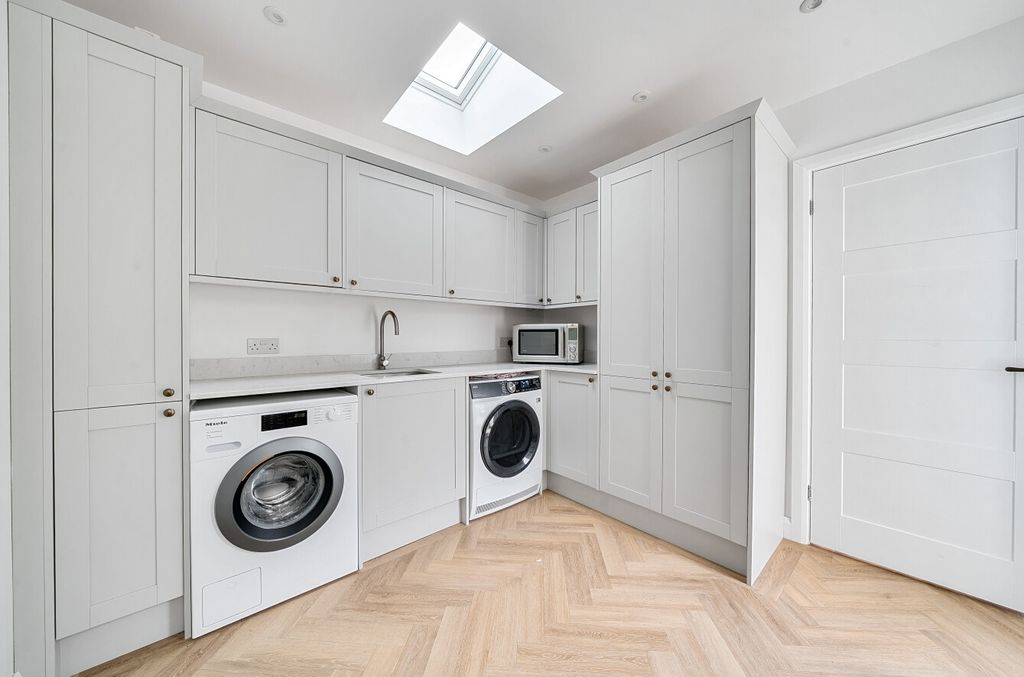 Property photo 3 of 23 1359458-15-68Df7E...