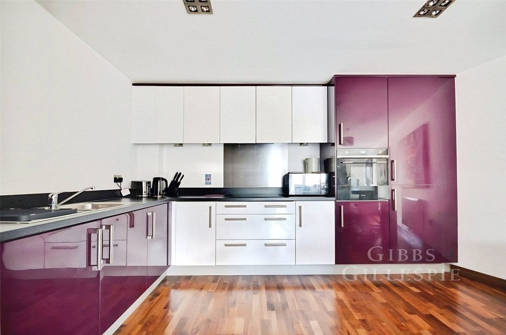 Property photo 2 of 10 Picture No. 21