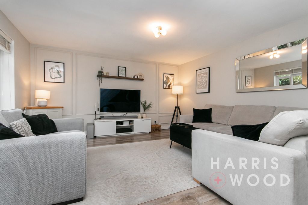 Property photo 3 of 25 4699105