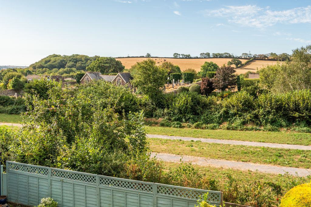 Property photo 3 of 18 1501014 (5)